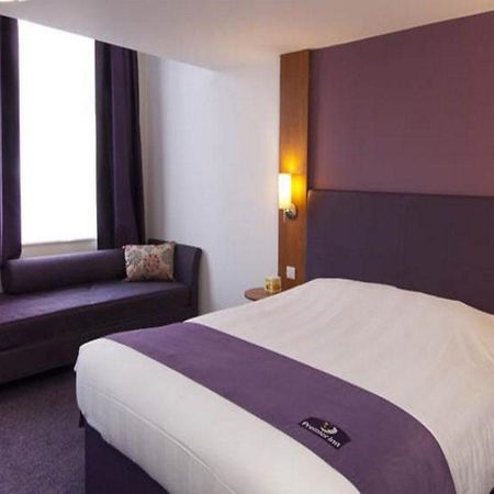 Premier Inn Haydock Park/M6 J23 ワーリントン エクステリア 写真