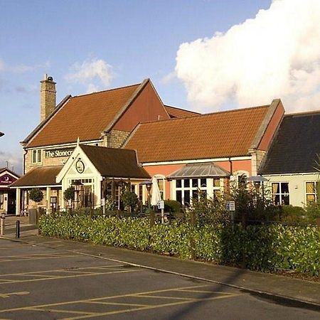 Premier Inn Haydock Park/M6 J23 ワーリントン エクステリア 写真